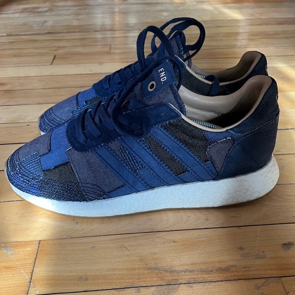 ADIDAS Iniki Runner End x Bodega - Picture 5 of 8